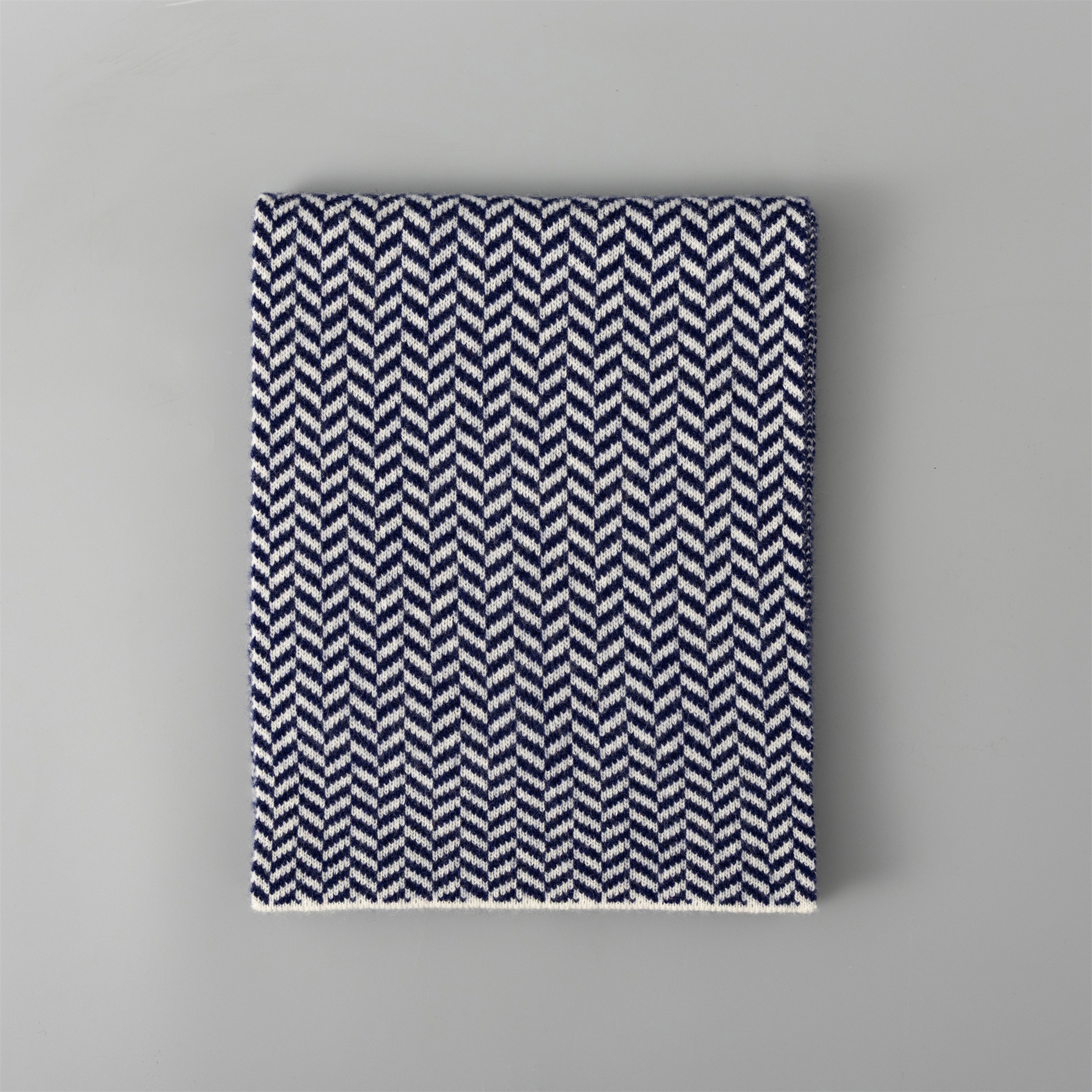 9567 Mige Autumn Winter Scarf Vintage Style Warm Wool Knitted Triangle for Lovers