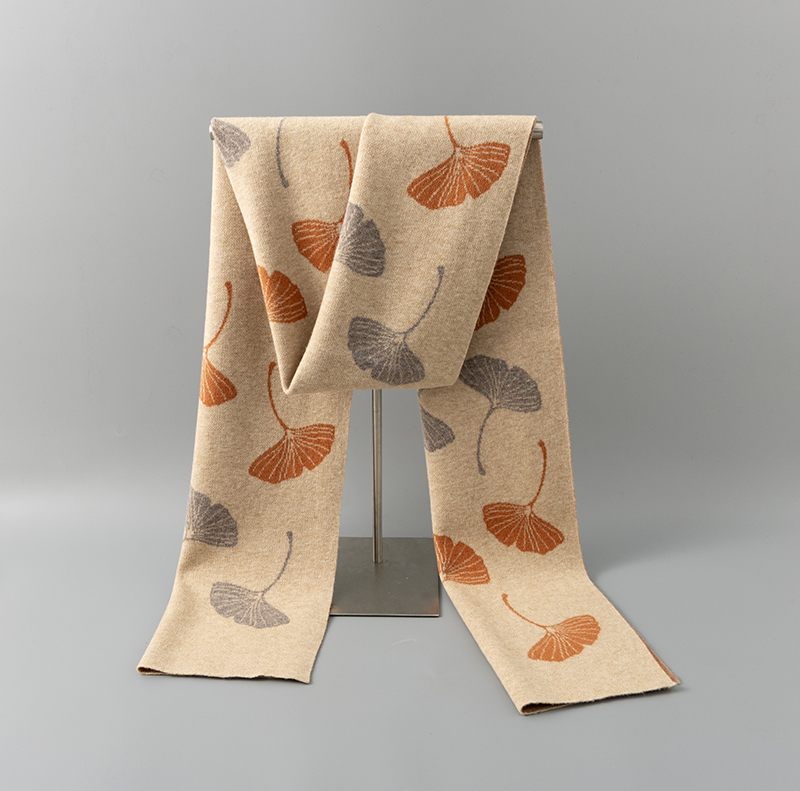 95143 Autumn And Winter Comfortable Scarf 100%Wool Leaf Scarf Warm Shawl Scarf for Women