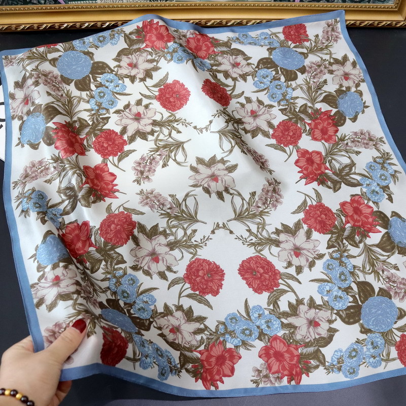 High Quality 100% Real Silk Square Scarf & Handkerchief Mulberry Silk Decorative Scarf for Spring Summer