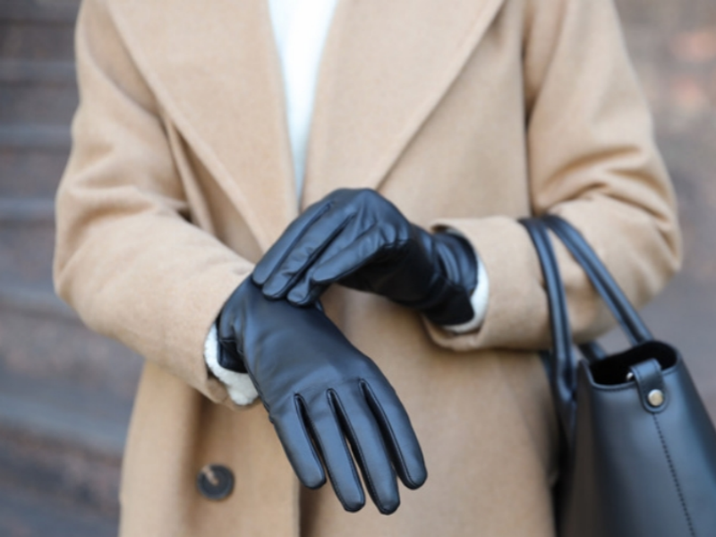 Fashionable Glove Styles for Women