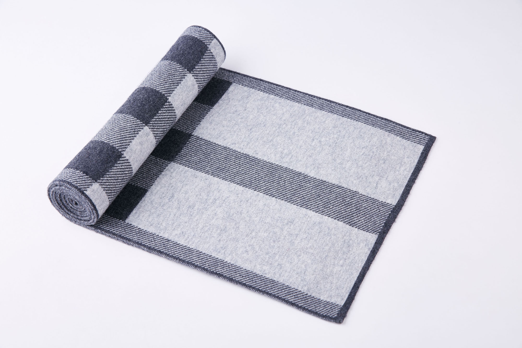  Korean Version of the Checkerboard Men's Wool Scarves Fall and Winter Warm Scarf
