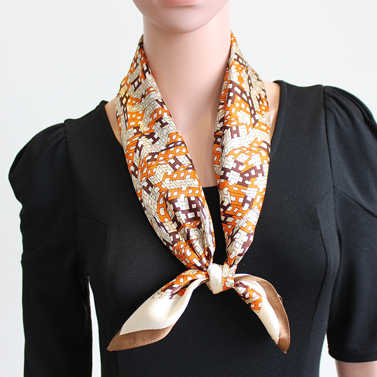 High Quality 100% Real Silk Square Scarf & Handkerchief Mulberry Silk Decorative Scarf for Spring Summer