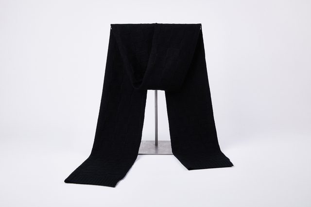 Men's Winter Scarf 100% Wool Shawl Traditional Style from China manufacturer