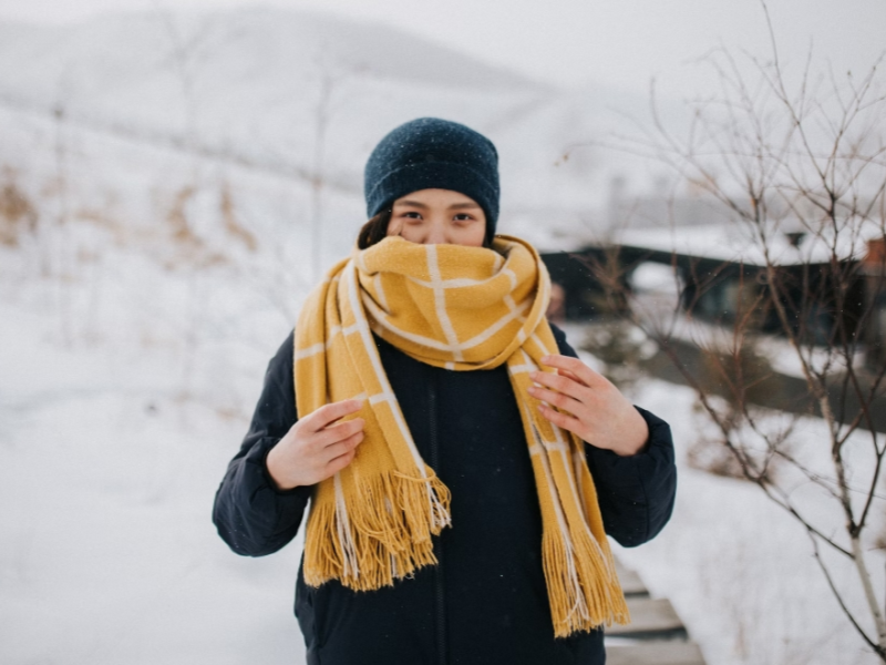 Four Seasons Scarf Wearing Guide