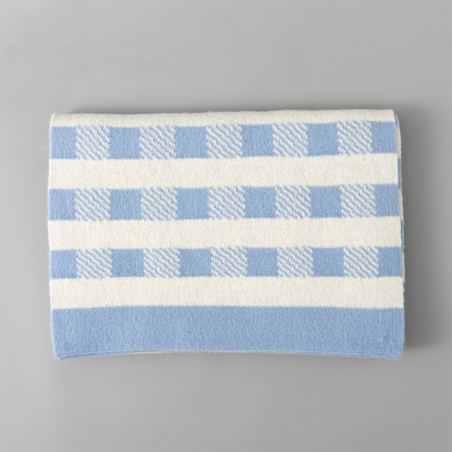 95105 Retro Fashion 100% Pure Wool Striped Women's Warm Scarf