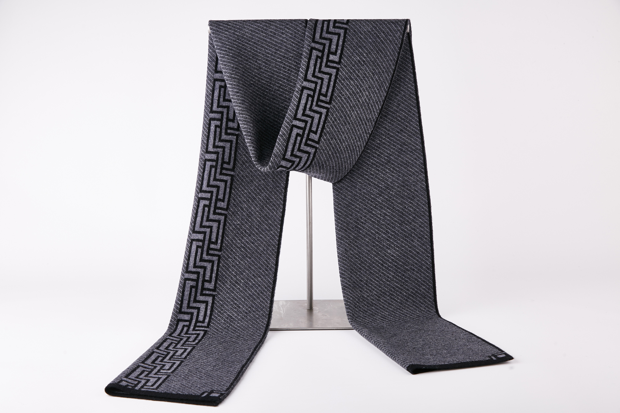 9295 Custom Design Men's Winter Scarf New Fashion 100% Wool Shawl Traditional Style