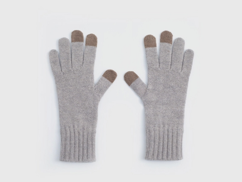 Gloves 01