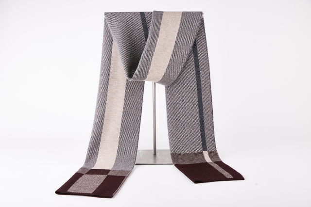 High-End 100%Wool Scarf Vintage Style Business Gift for Meetings Long Square for Winter