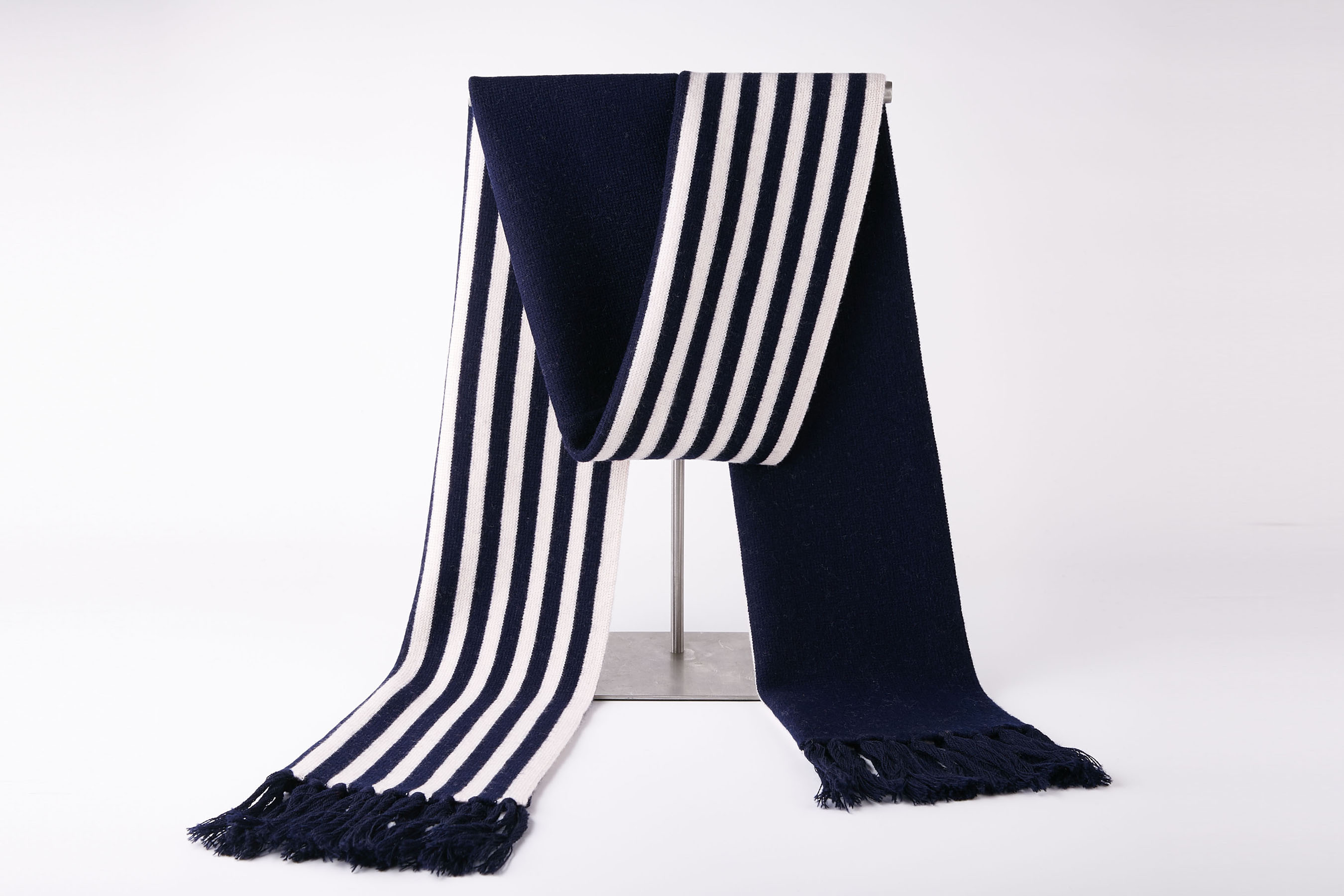 9202 100% Wool Scarf Plaid Double Sided Scarves Warm And Comfortable Winter Scarf for Men