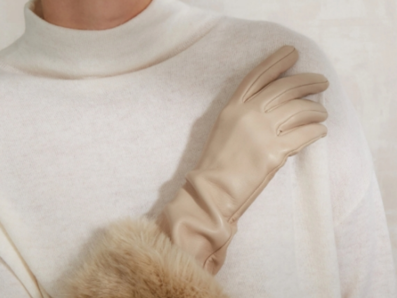 Trendy Glove Designs That Appeal To Young Consumers